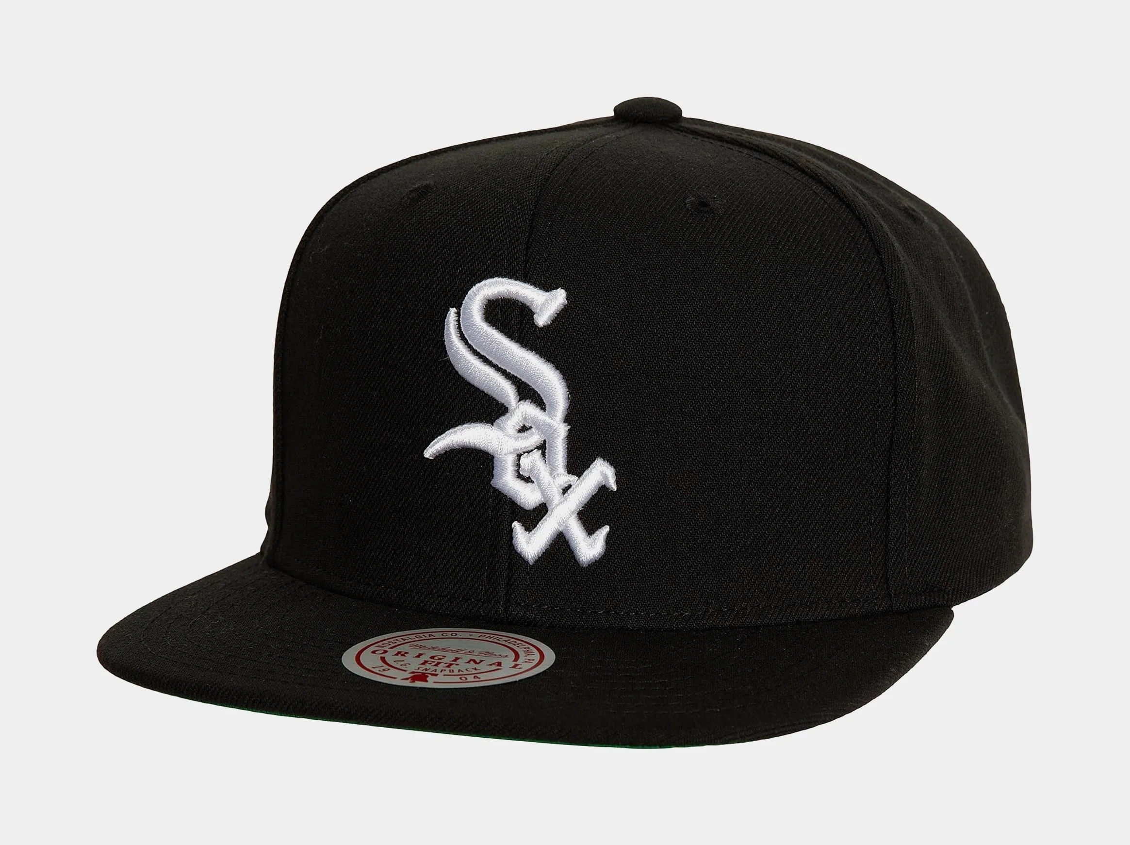 Chicago White Sox Classic Snapback Mens Hat (Black/White)